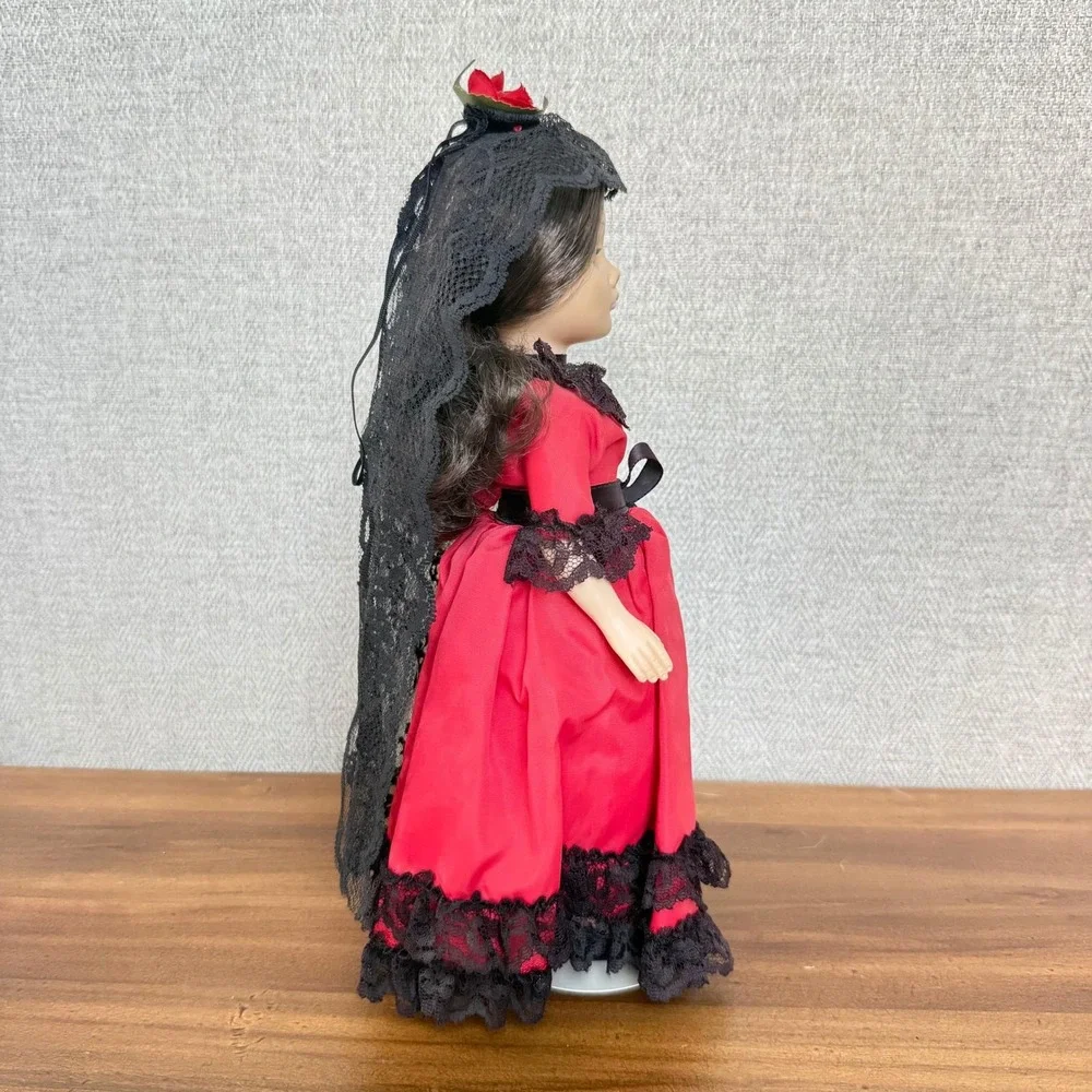 Vintage 80s Effanbee International Collection Spain 11